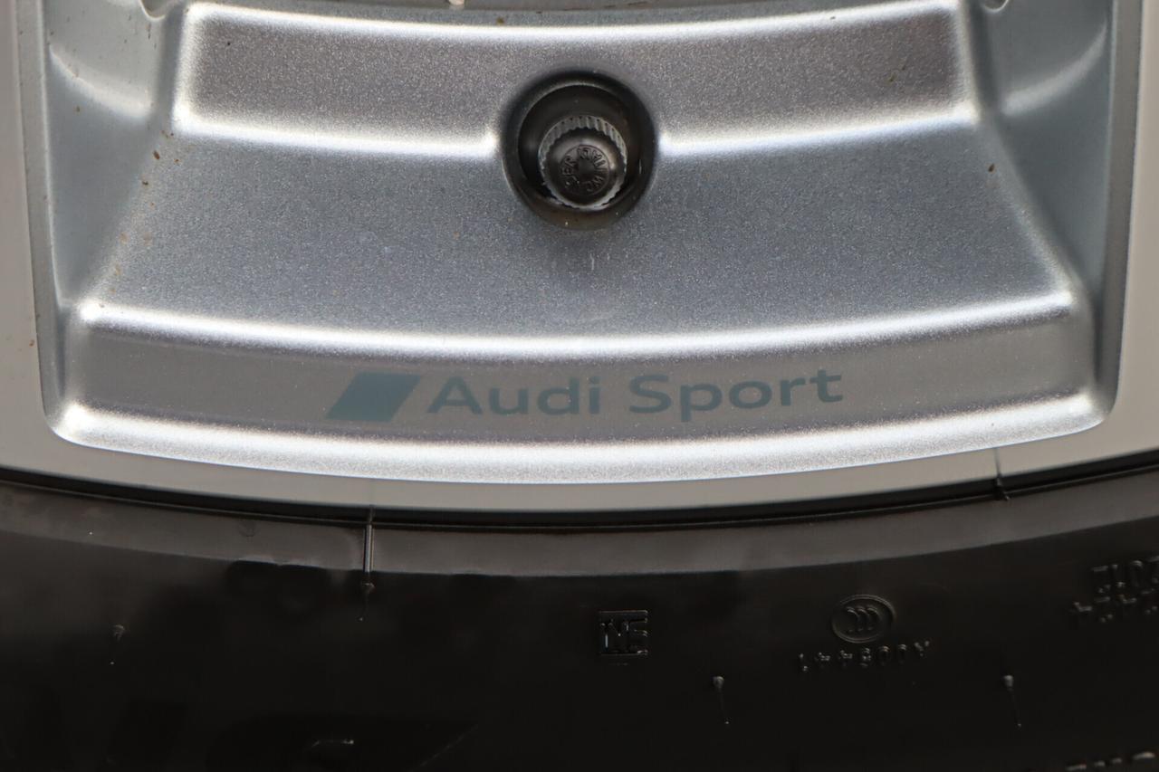 E Tron 55 408CV QUATTRO MATRIX 21"