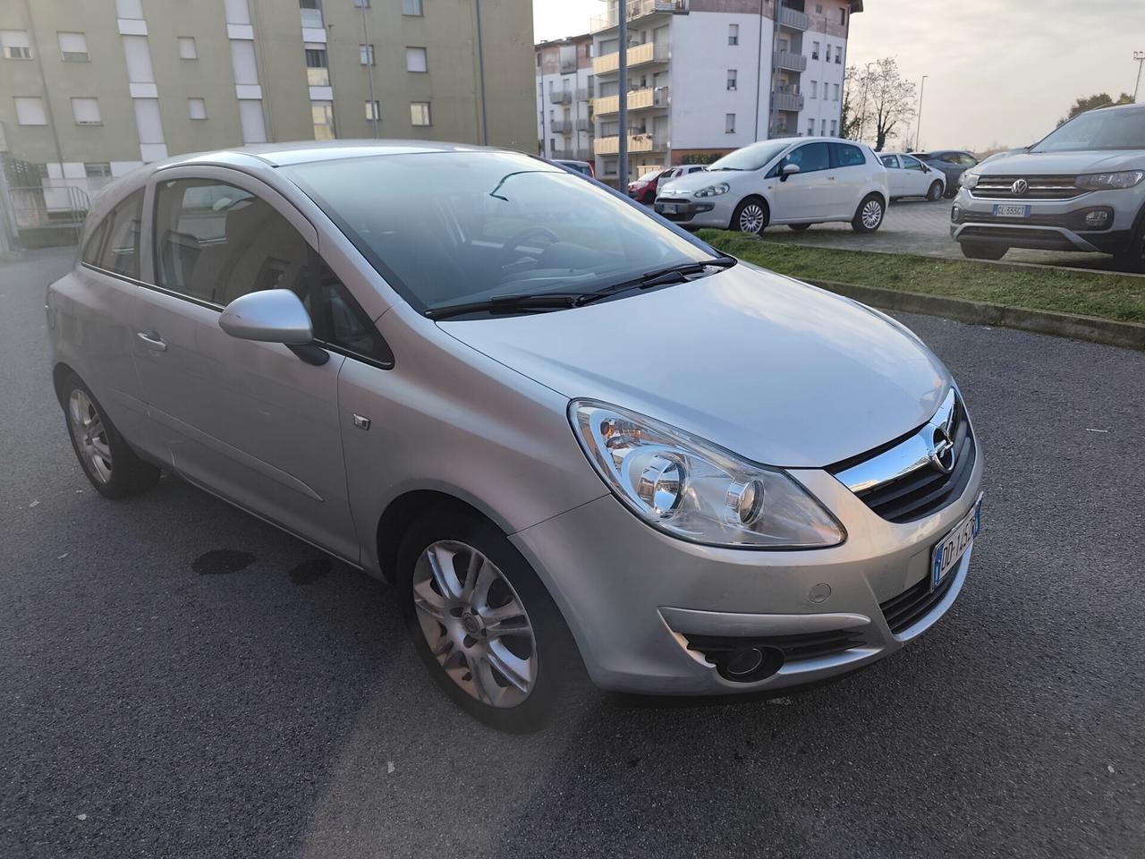 Opel Corsa 1.0 Benz euro 4 1 proprietario