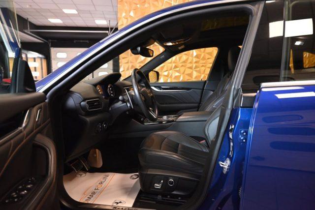 MASERATI Levante 3.0V6 MODENA 350CV F1 TET.21"RADAR CAM360°STRAFULL