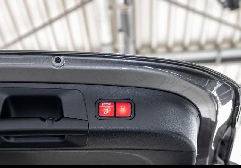Mercedes-Benz GLA GLA 180 AMG Line ADVANCE PLUS LED CAMERA KEYLESS