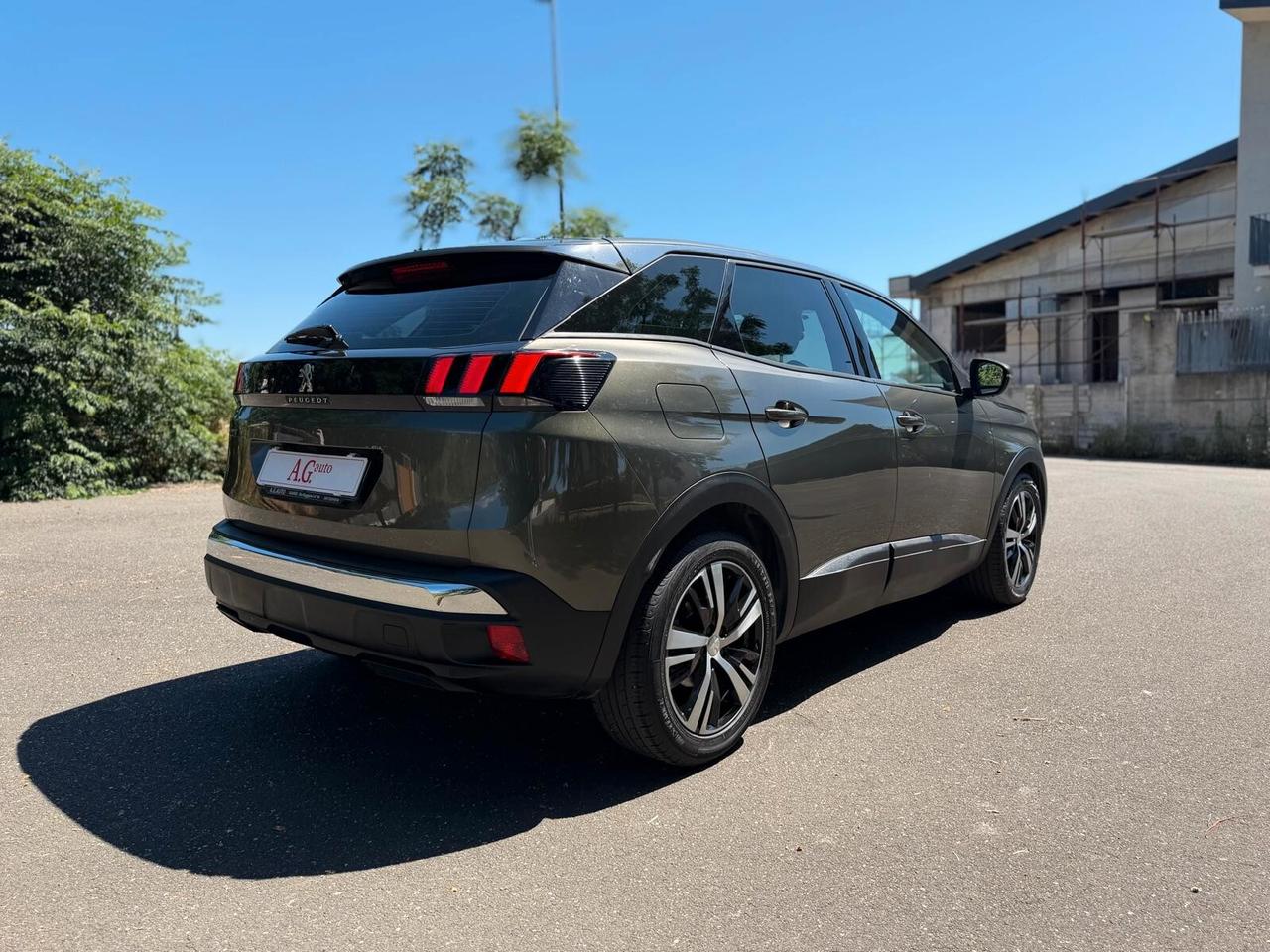 Peugeot 3008 BlueHDi 120 S&S EAT6 Allure