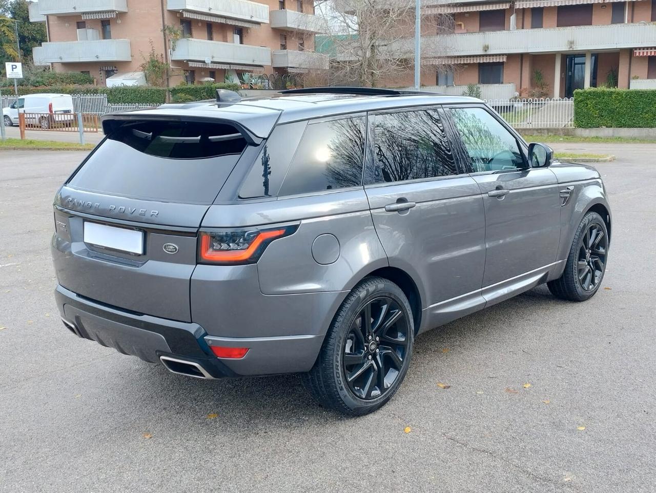 Land Rover Range Rover Sport 3.0 TDV6 HSE Dynamic