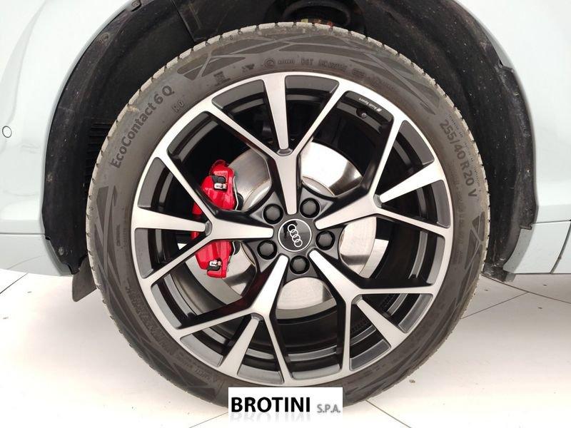 Audi Q3 e-hybrid 200 kW S tronic Bus Adv