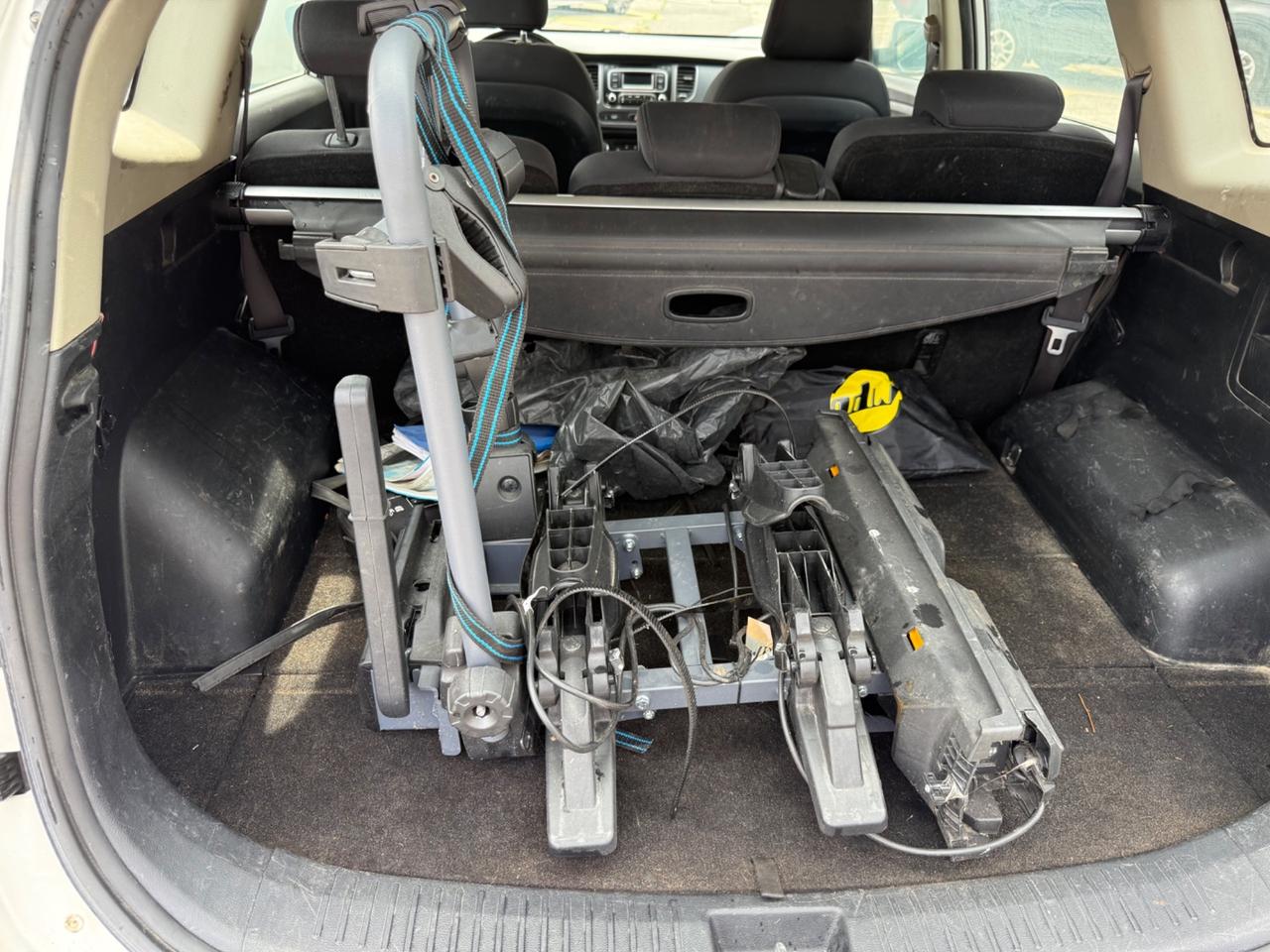 Kia Carens 1.6 GDI Class GPL
