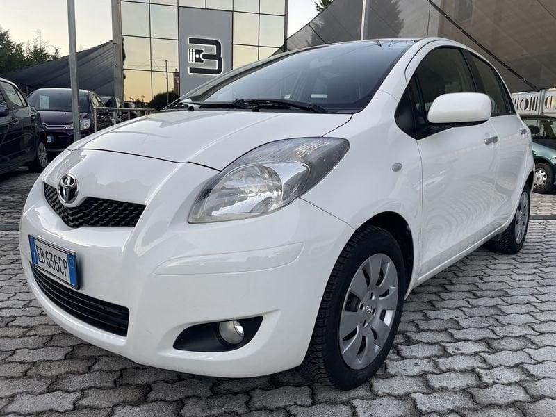 Toyota Yaris Yaris 5p 1.3 dual Sol my10 facelift IDONEA NEOPATENTATI