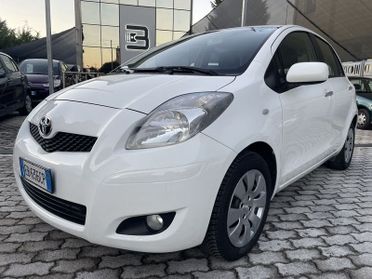 Toyota Yaris Yaris 5p 1.3 dual Sol my10 facelift IDONEA NEOPATENTATI