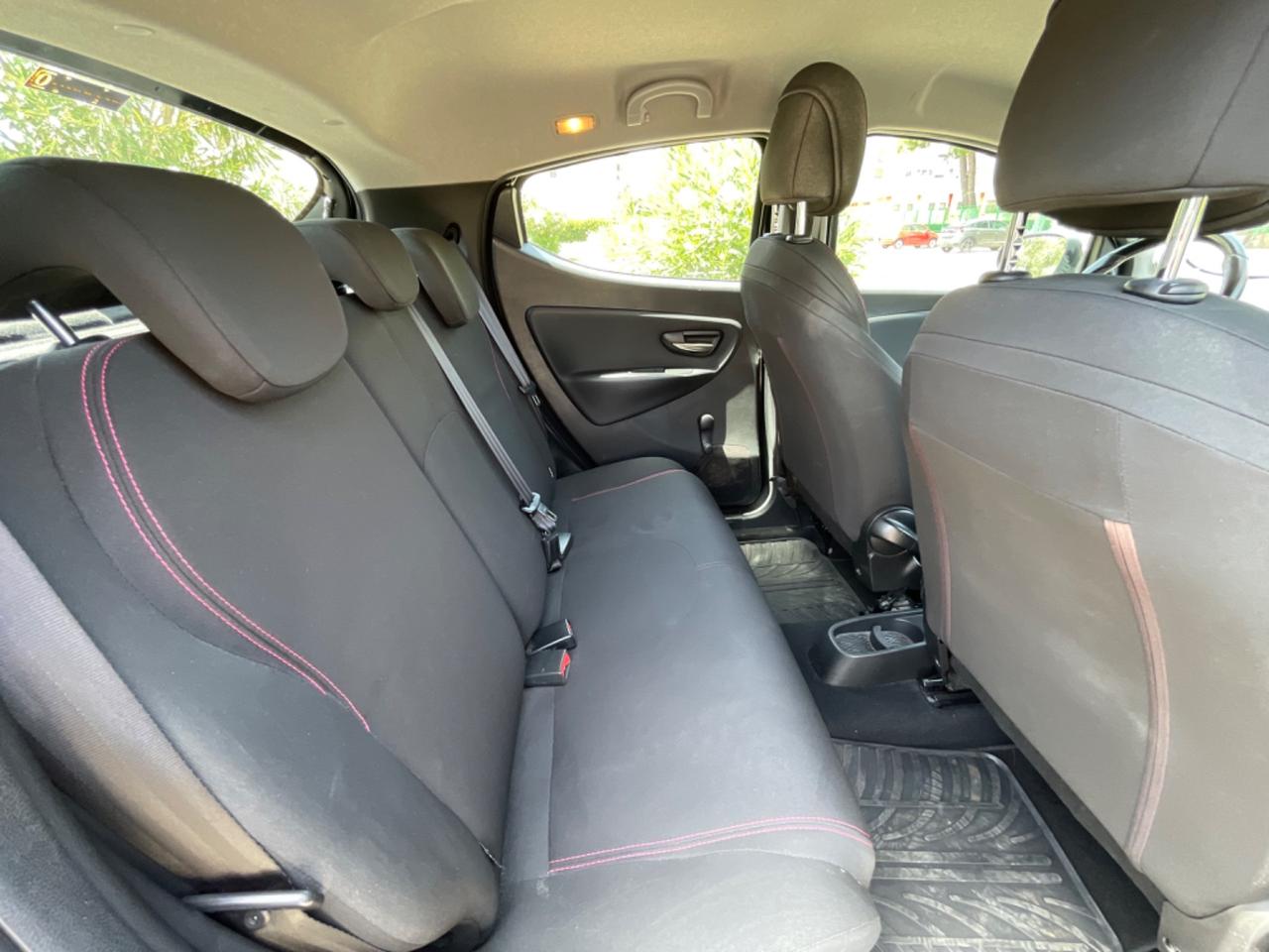 Lancia Ypsilon 1.2 69 CV 5 porte GPL Ecochic Elefantino