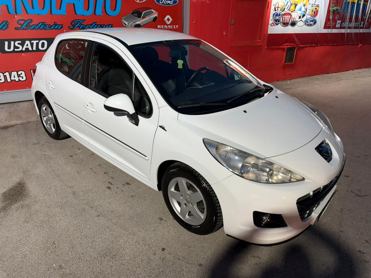 Peugeot 207 1.4 95cv Active - 2011