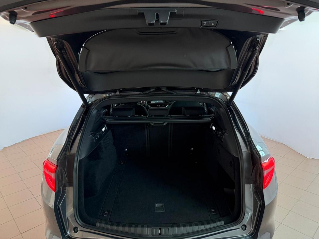 Alfa Romeo Stelvio 2.2 Turbodiesel 160 CV AT8 RWD Super Business