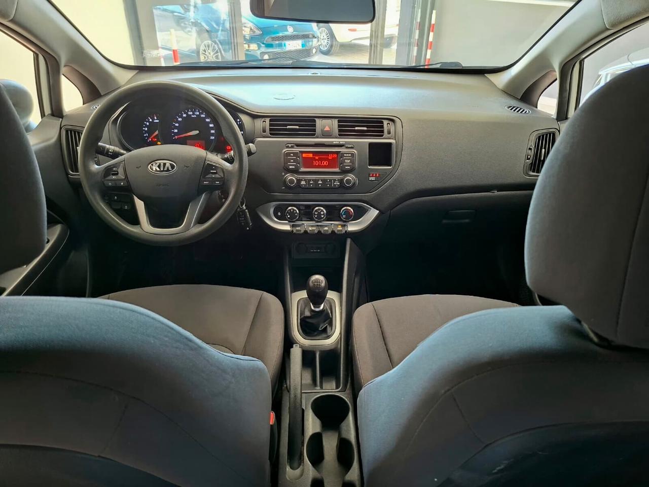 Kia Rio 1.1 CRDi 75cv WGT LX 2012