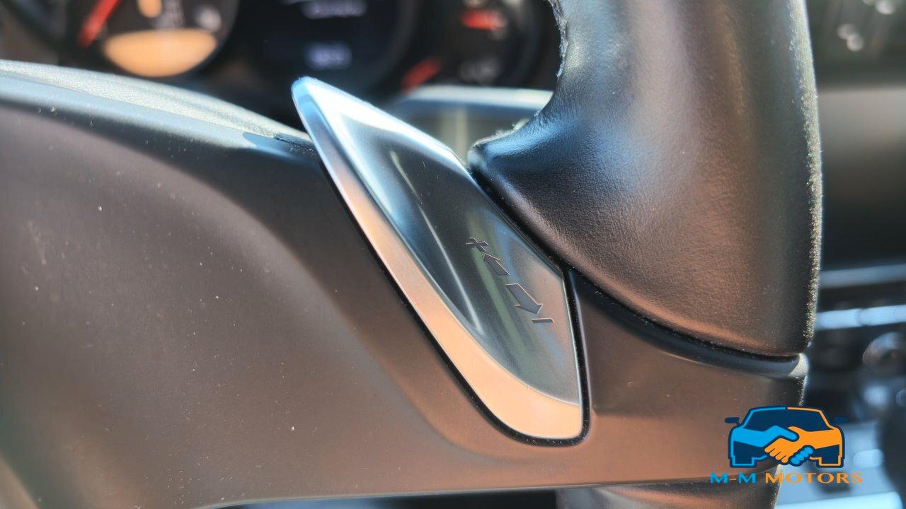 Porsche 911 Coupe 3.4 Carrera 4