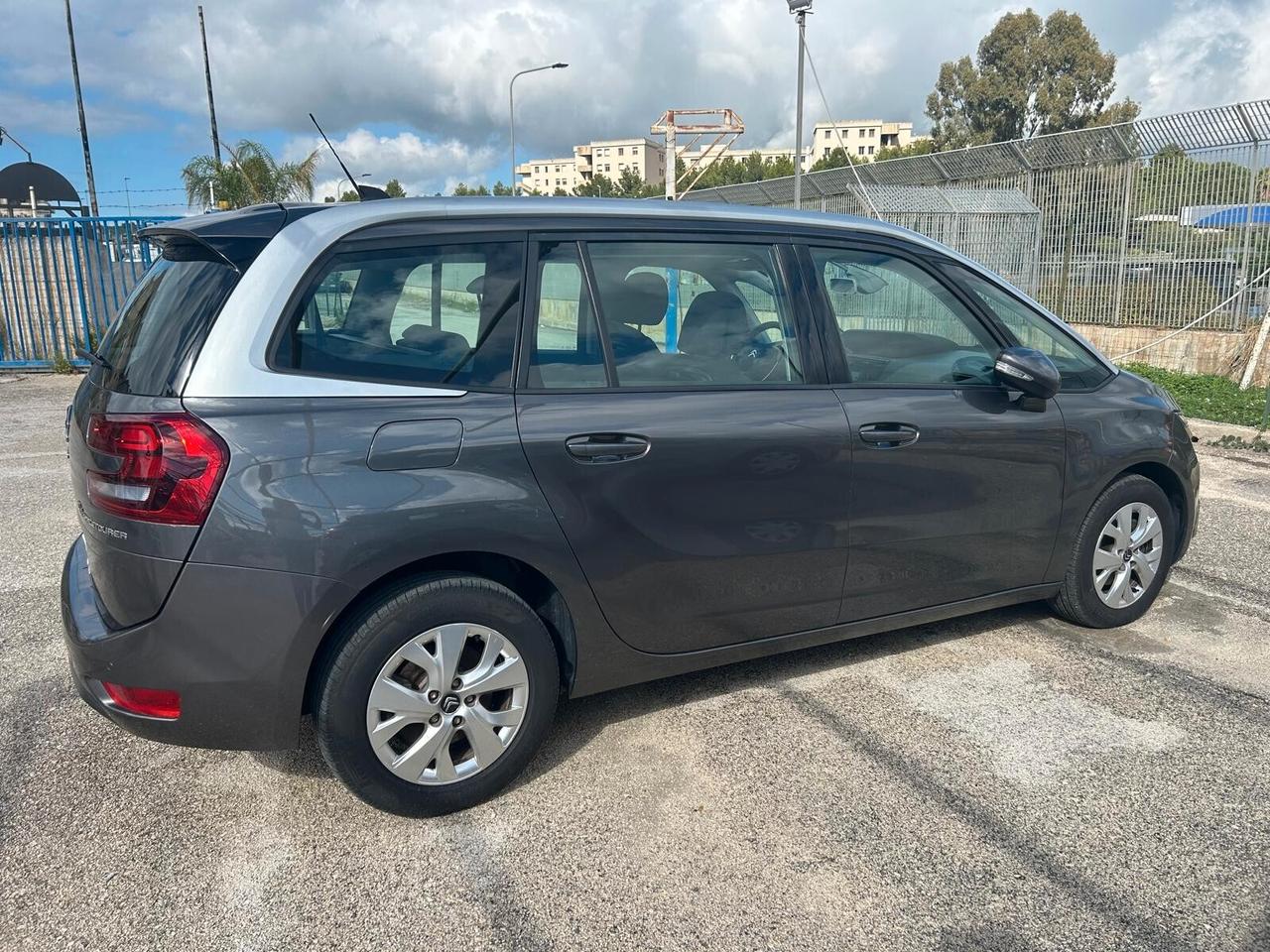 C4 1.5BlueHDi 130cv 7posti