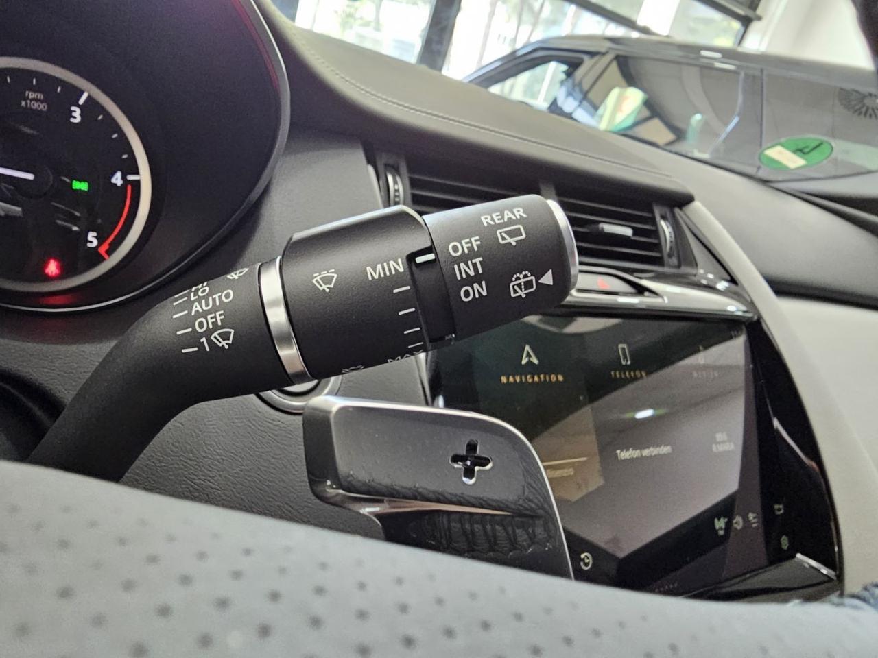 Jaguar E-Pace R-Dynamic SE Navi Camera Tetto C.20" LED BlackPack