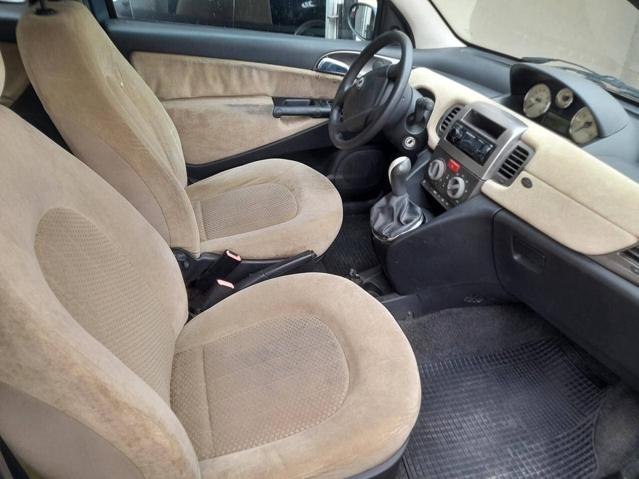Lancia Ypsilon 1.3 Multijet