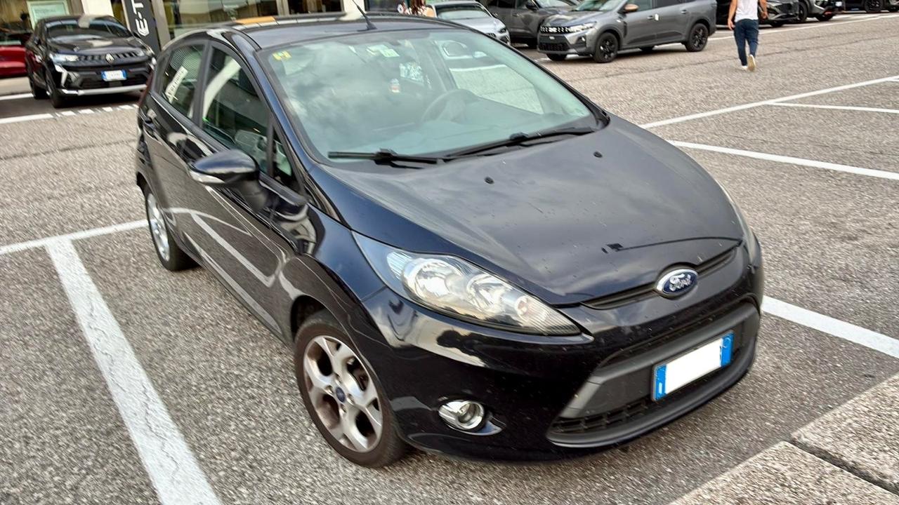 Ford Fiesta Ikon 1.4 16V 5p.Bz.- GPL Business