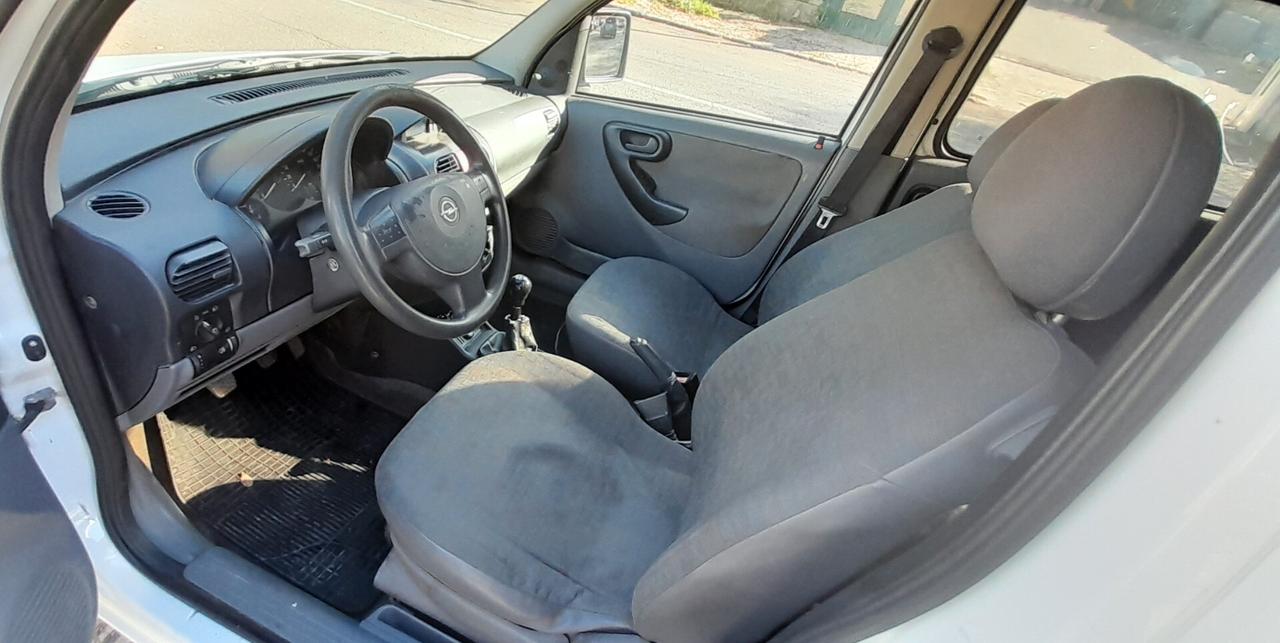 Opel Combo 1.7 DI 5p. Tour