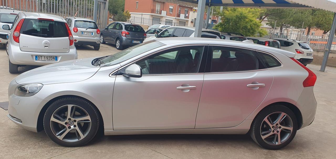 VOLVO V40 1.6 TDI 120 cv