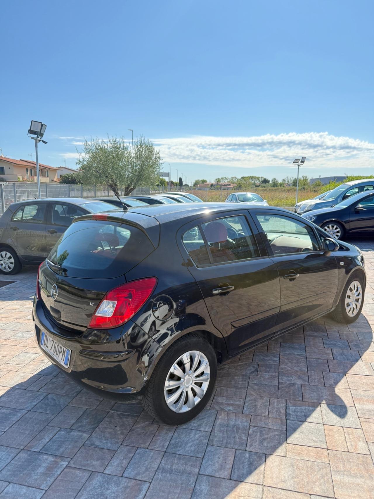 Opel Corsa 1.2 5 porte