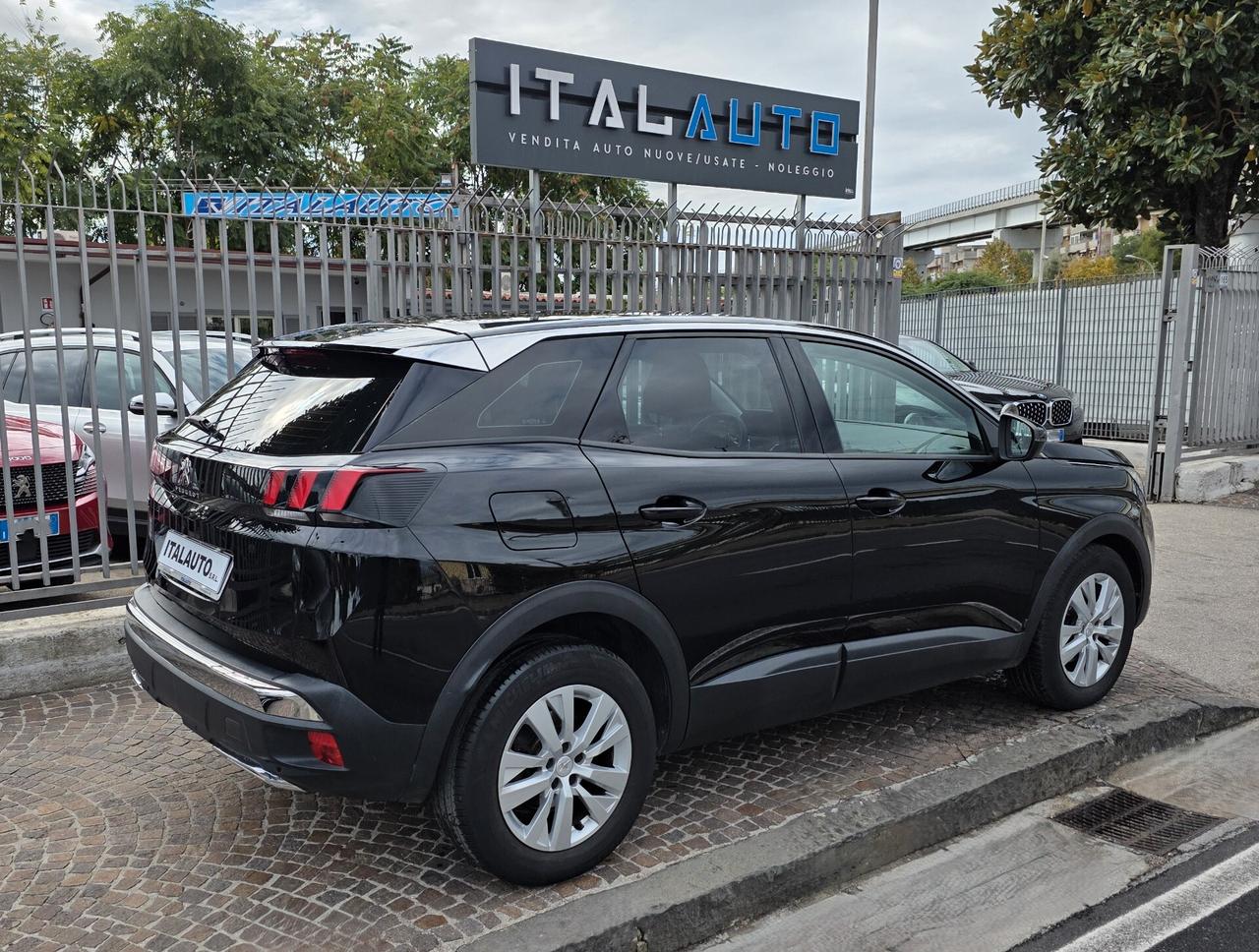 Peugeot 3008 BlueHDi 130 S&S EAT8 Business