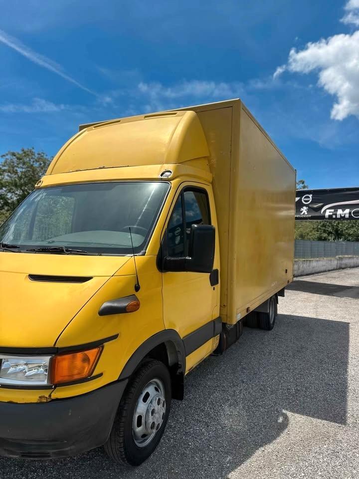 Iveco Daily 2.8 Cabinato