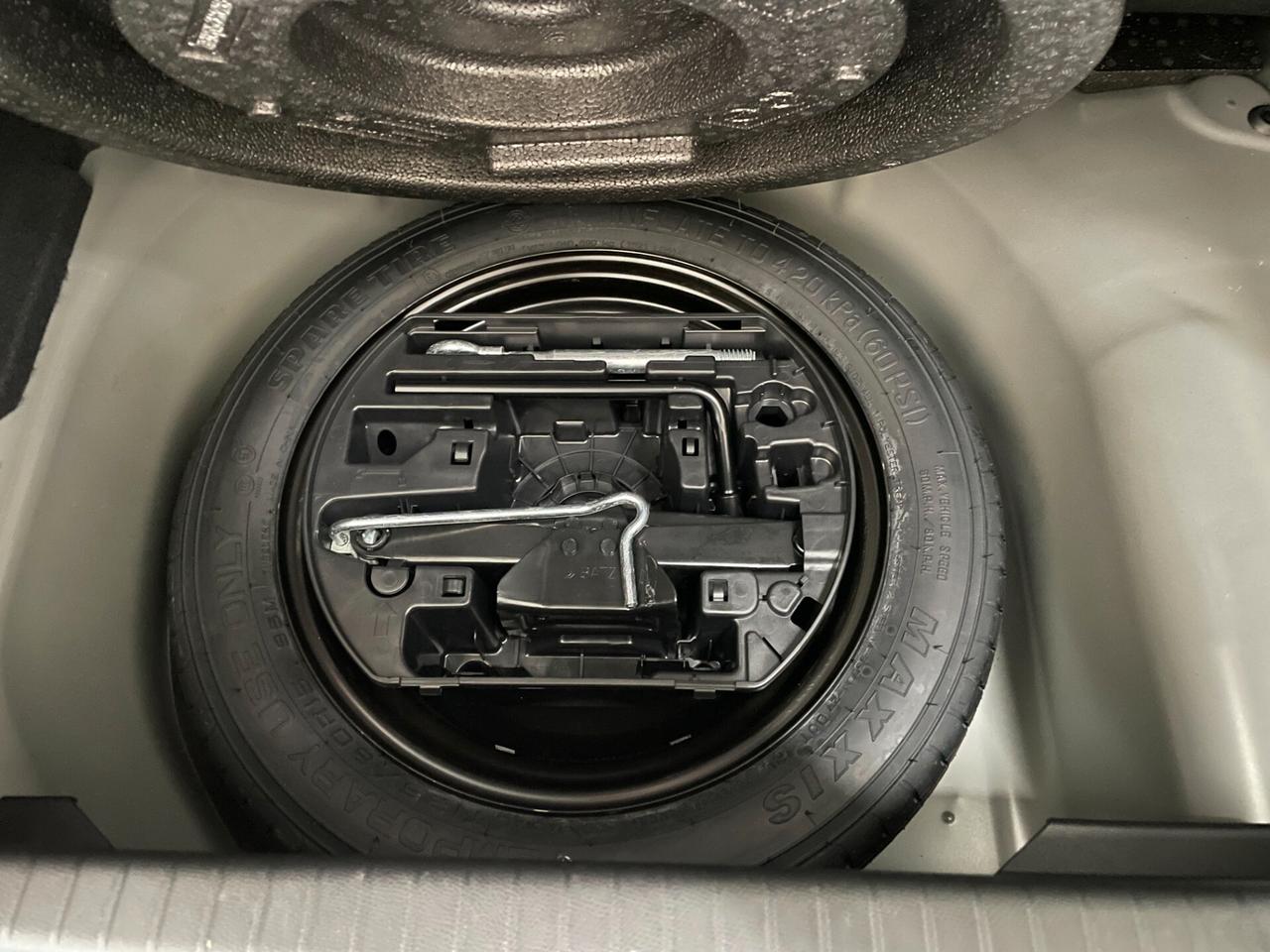 Peugeot 208 Hybrid 136 e-DCS6 GT 2025 NERO PERLA