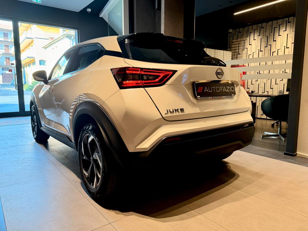 Nissan Juke 1.0 DIG-T 114 CV Acenta Business