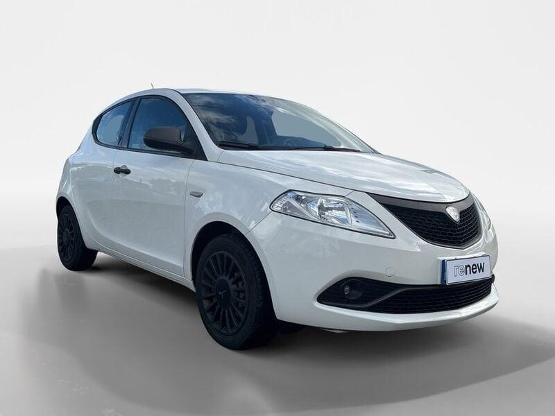 Lancia Ypsilon 1.2 69 CV 5 porte Silver