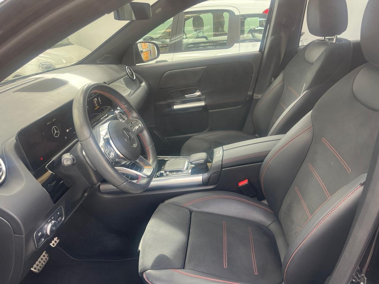 Mercedes-benz GLA 250 180 Automatic AMG Line Premium