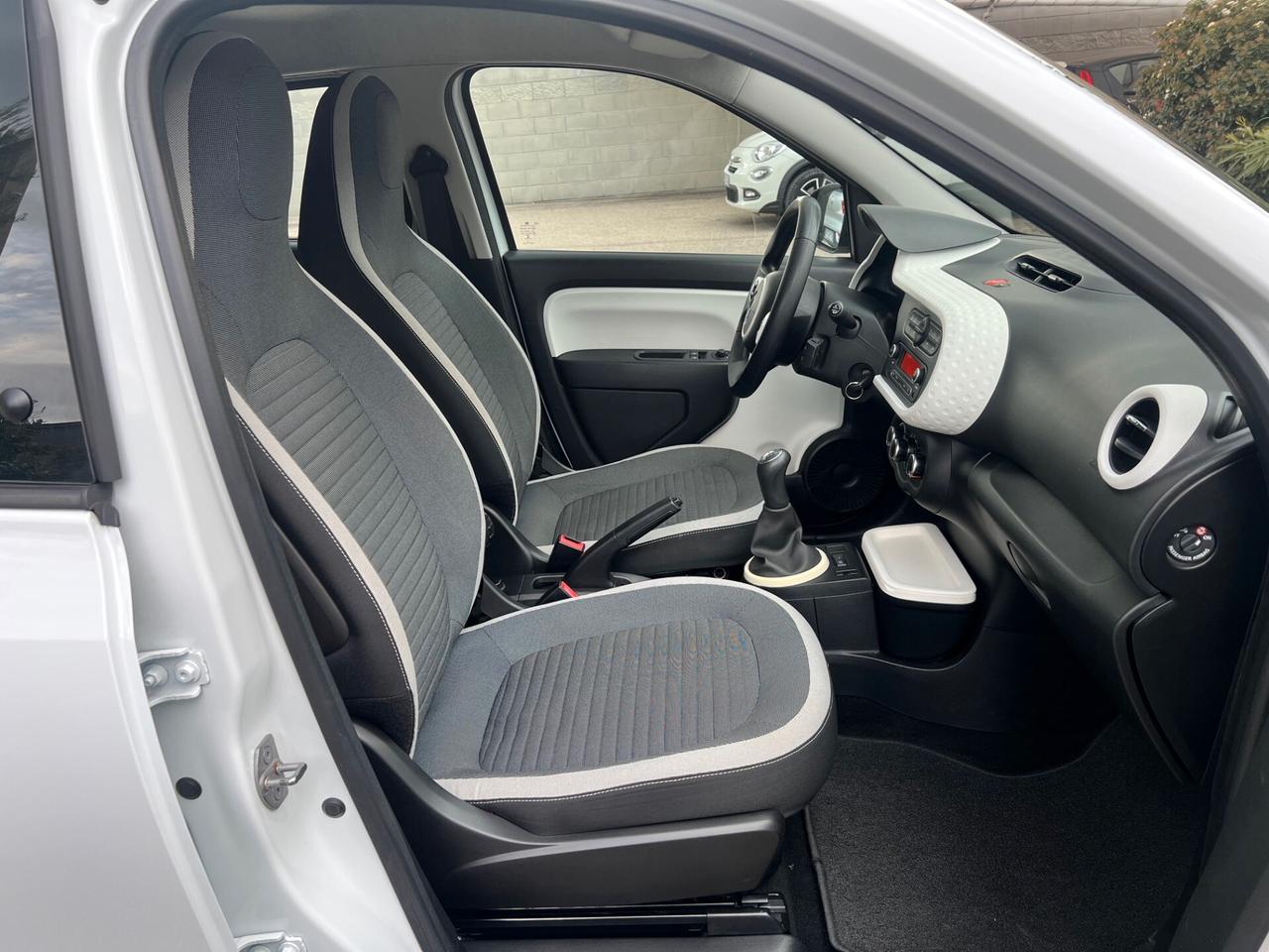 Renault Twingo 1.0 sce Live 70cv CLIMA/TELPDC PERFETTA!!