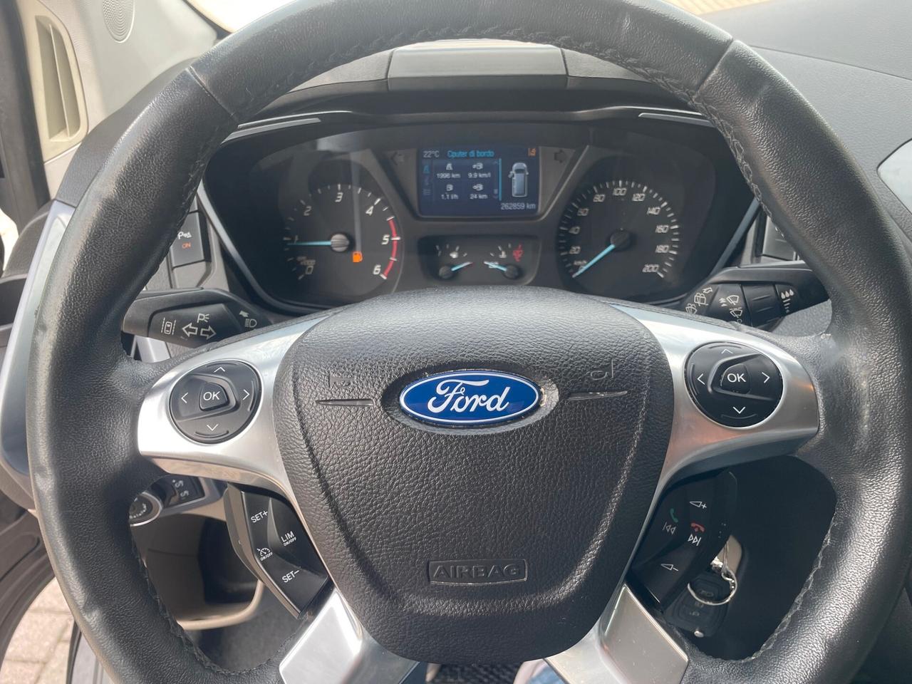 Ford Tourneo Custom 300 2.2 TDCi 155CV PL Titanium