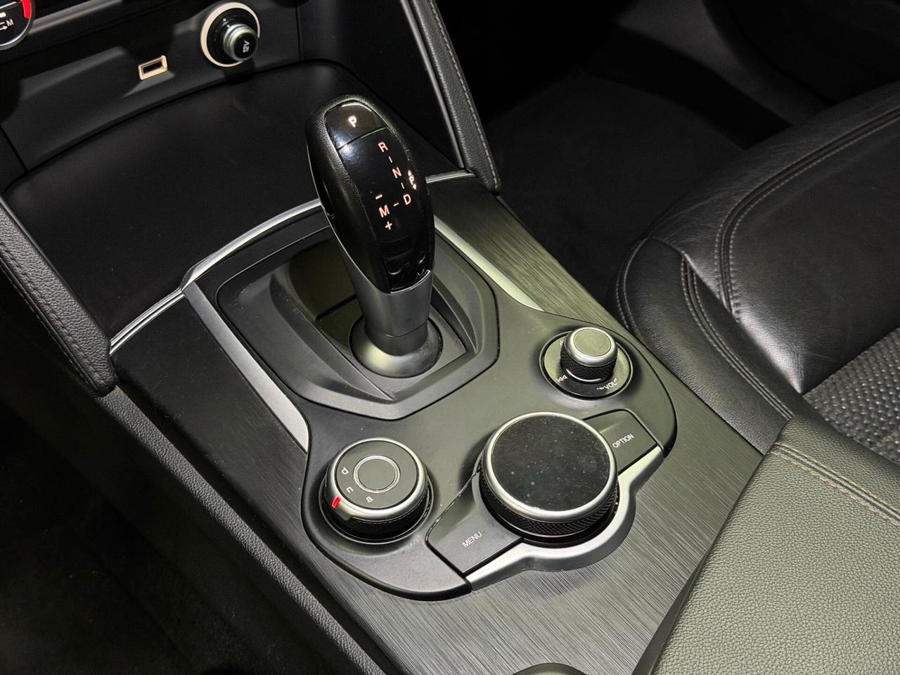 Alfa Romeo Stelvio 2.2 Turbodiesel 210 CV AT8 Q4 Super