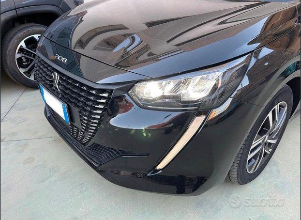 Peugeot 208 PureTech 100 S&S 5p. Allure