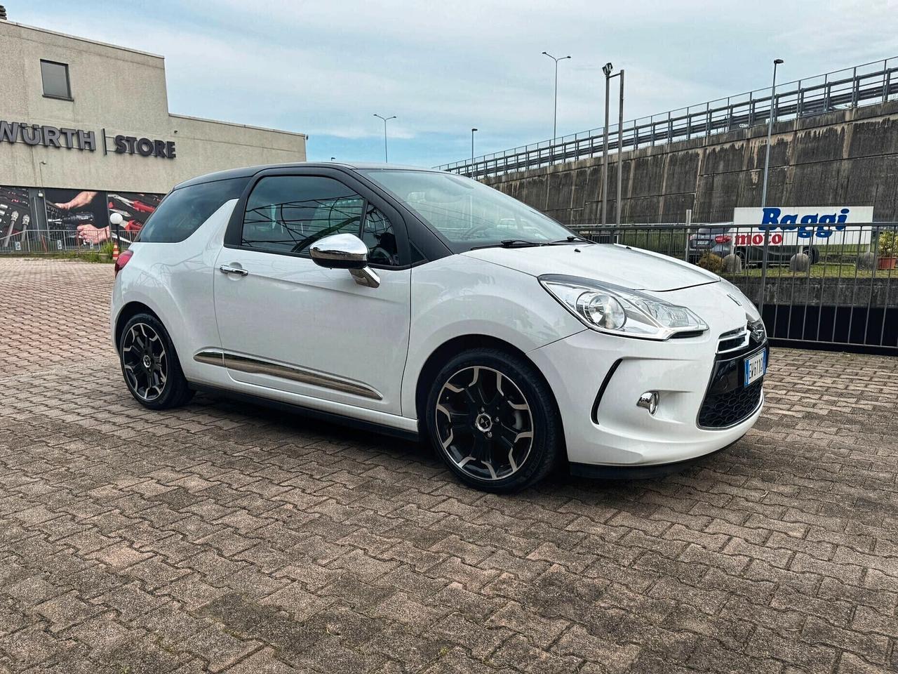 DS 3 1.4 HDi 70 Chic OK NEOPATENTATI