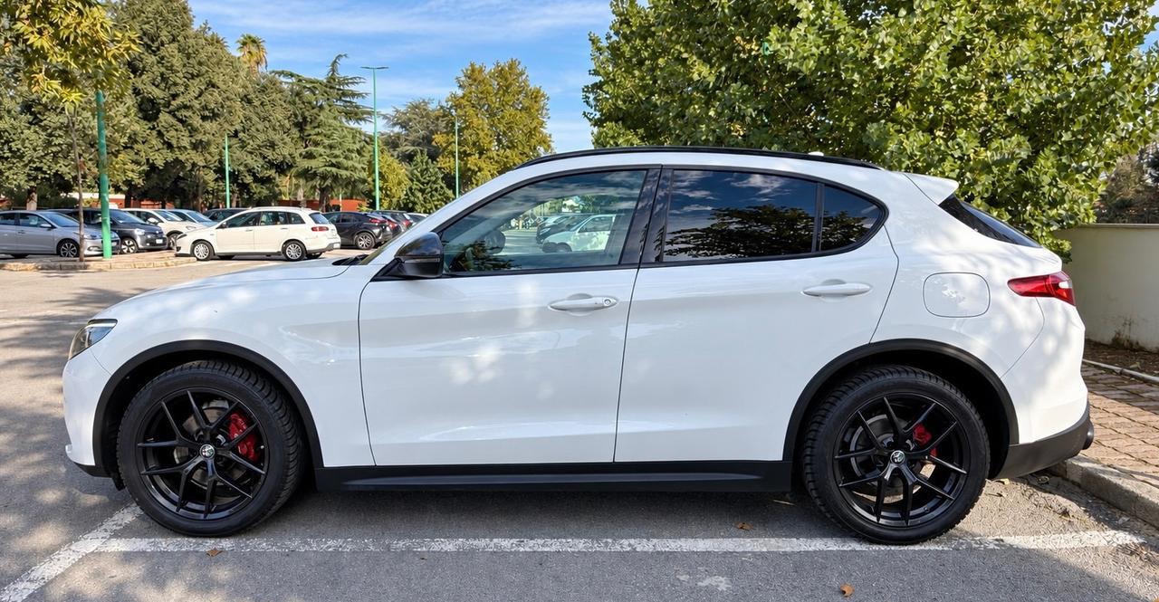 Alfa Romeo Stelvio 2.2 Turbodiesel 190 CV B-Tech