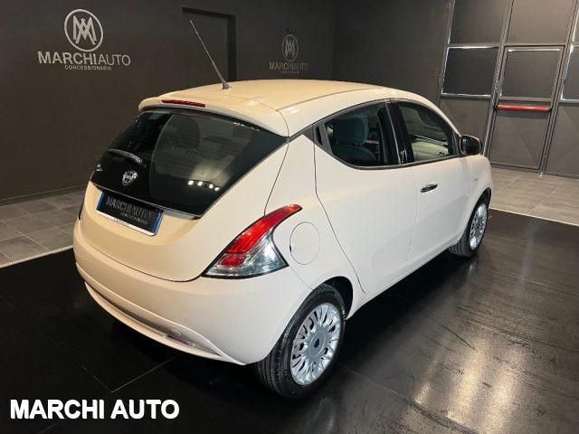 LANCIA Ypsilon 1.2 69 CV 5 porte Silver