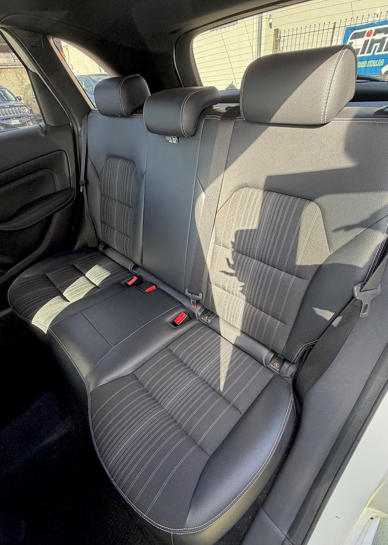 Mercedes Classe B 180 1.8 Diesel Premium 110 Cv