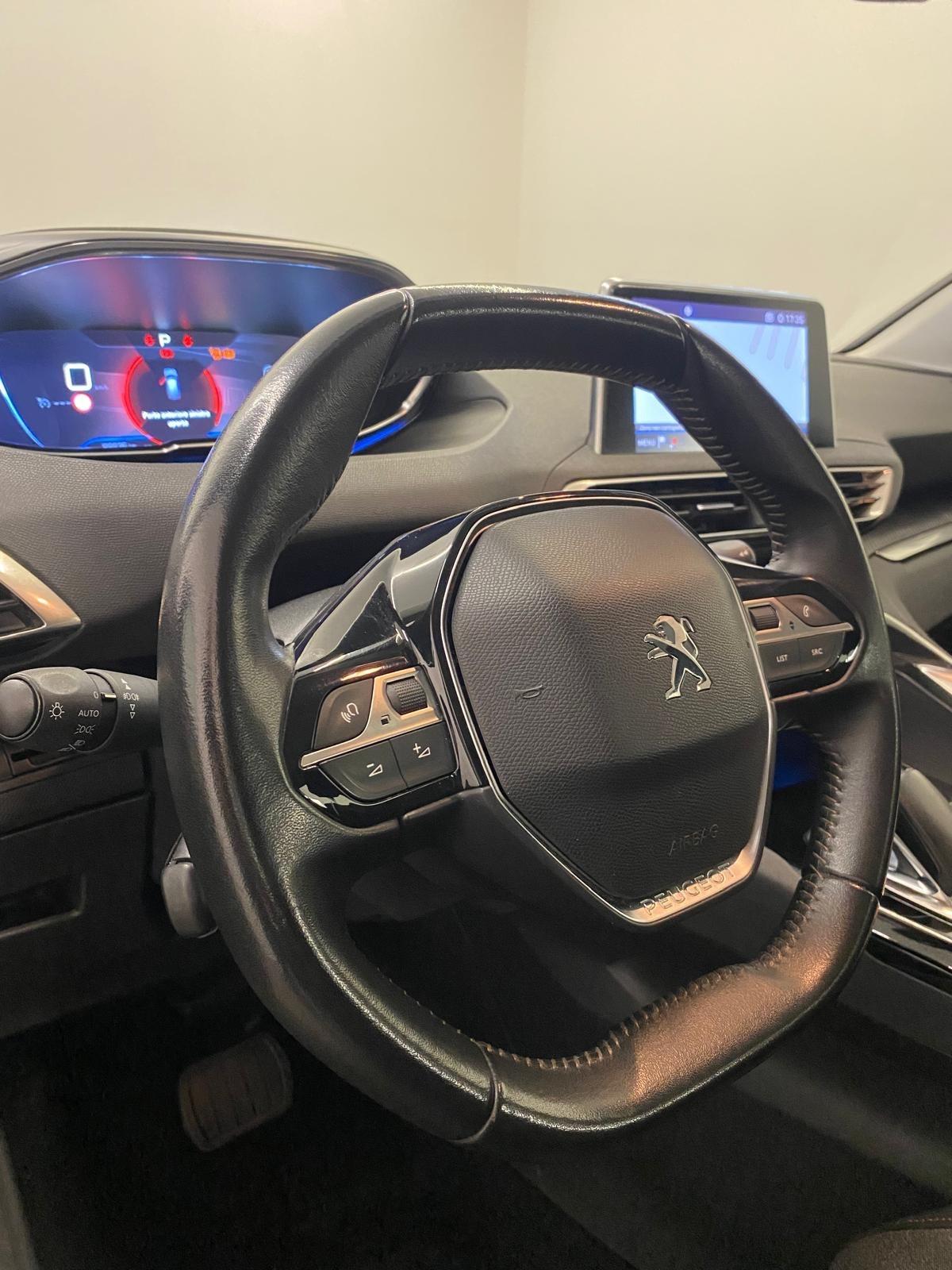 Peugeot 3008 BlueHDi 130 S&S EAT8 Business