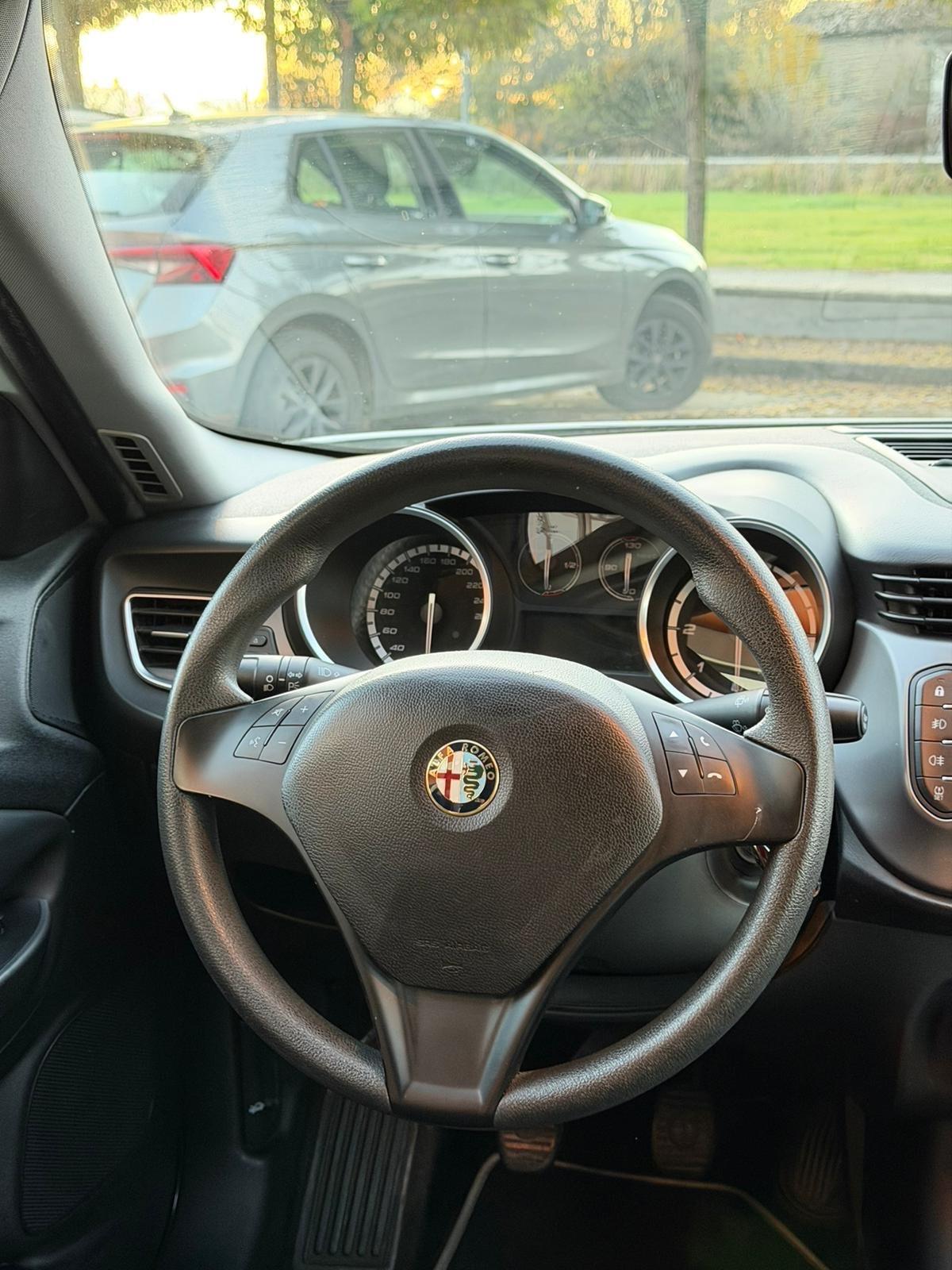 Alfa Romeo Giulietta 1.6 JTDm-2 105 CV Exclusive