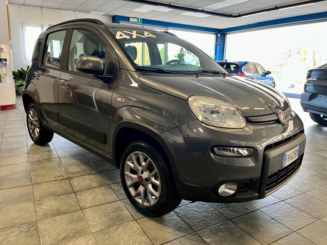 Fiat Panda 1.3 MJT 95 CV 4x4-EURO 6-NEOPATENTATI-