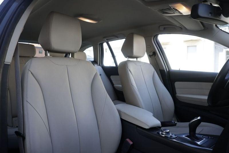 BMW Serie 3 Touring BMW Serie 3 Touring 320d xDrive Modern Unicoproprietario