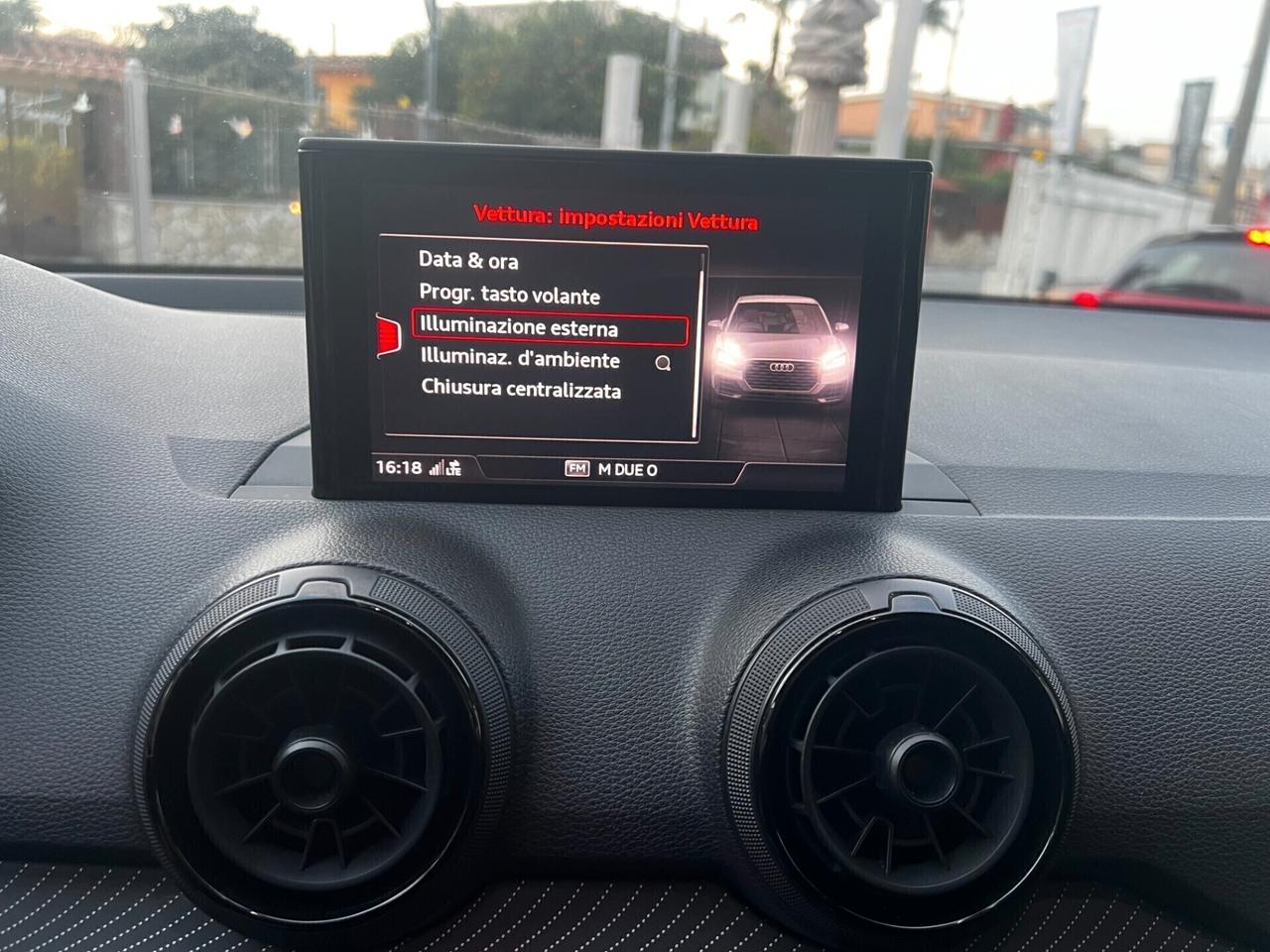 Audi Q2 1.6 TDI-S Line-Modello Edition