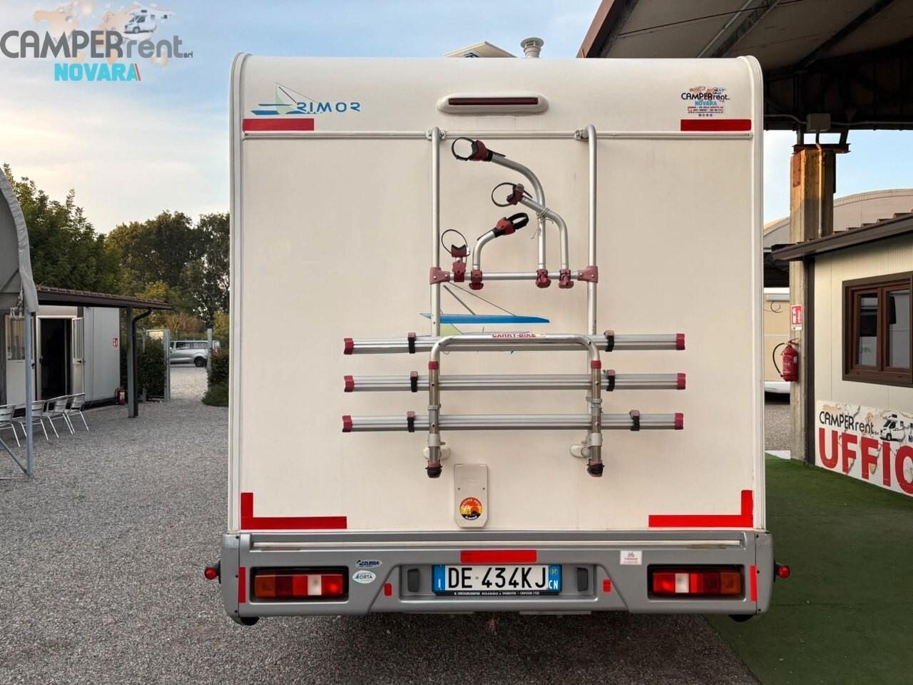 Rimor KATAMARANO 1 MANSARDATO 6 POSTI LETTO E VIAGGIO
