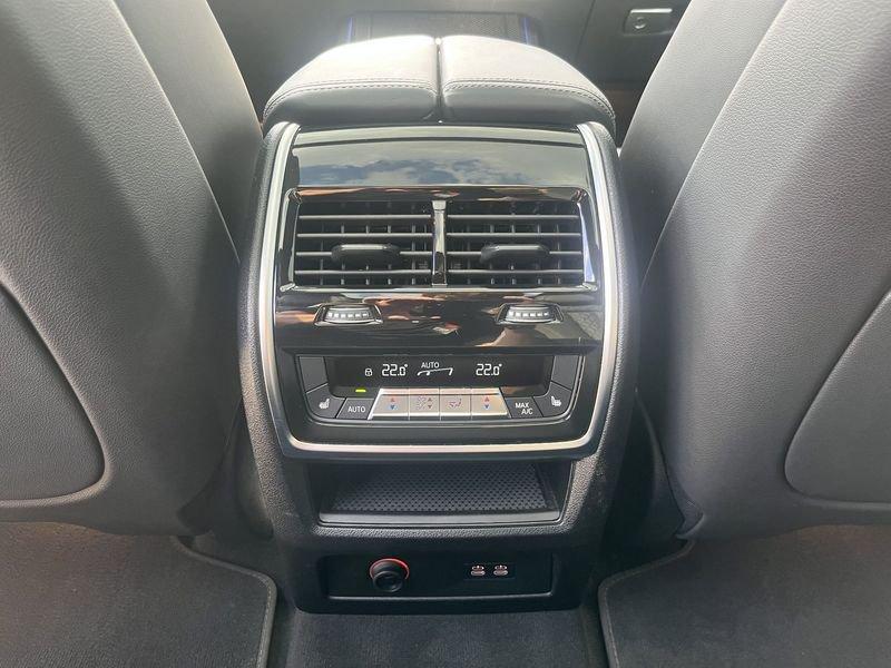 BMW X7 xdrive 40d 48V MSport auto 7p.ti