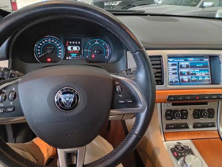 Jaguar XF 2.0 D E-Performance Prestige