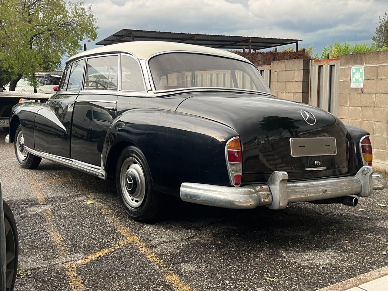 Mercedes type 300 Adenauer PERMUTE
