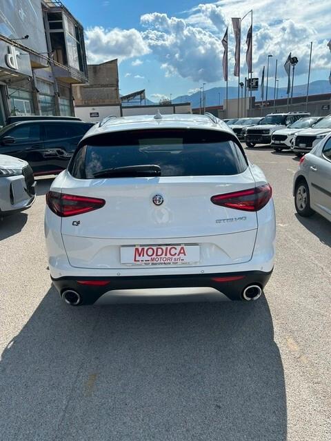 Alfa Romeo Stelvio 2.2 Turbodiesel 210 CV AT8 Q4 Super