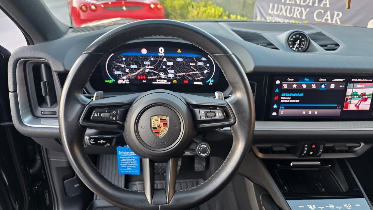 Porsche Cayenne Coupé 3 schermi Full