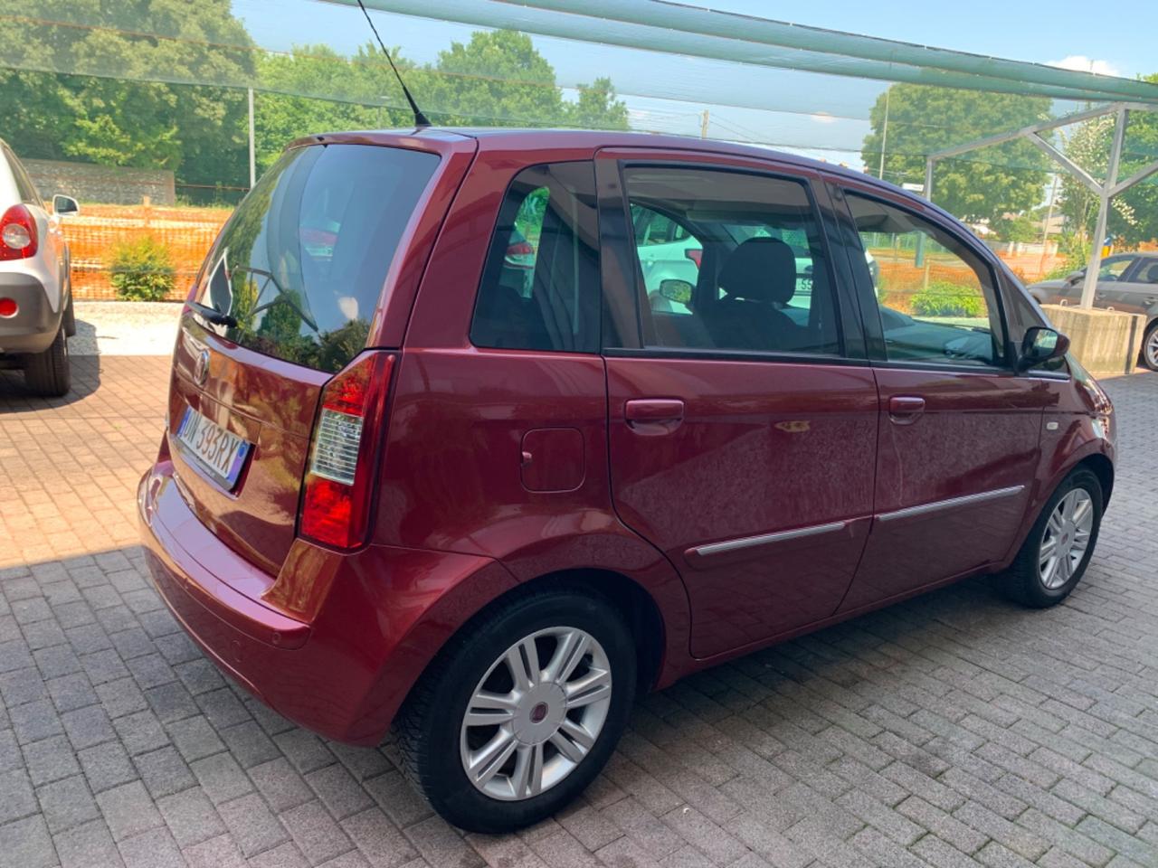 Fiat Idea 1.4 16V BlackMotion