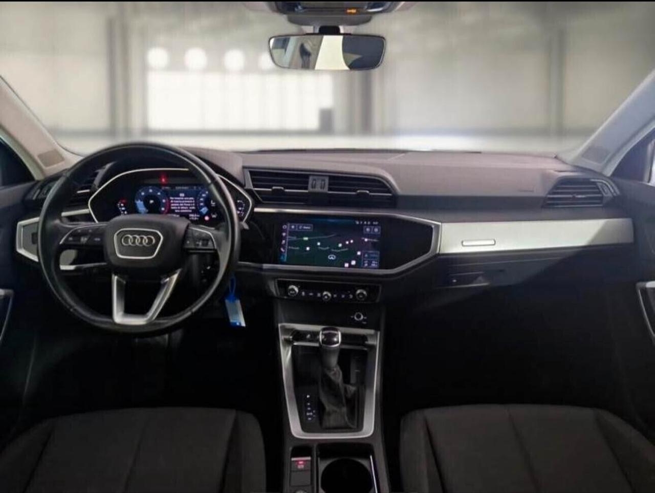 Audi Q3 35 TDI S tronic Business 2021