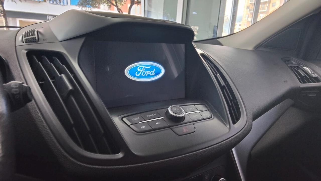 Ford Kuga 1.5 TDCI 120CV 2WD Powershift Business